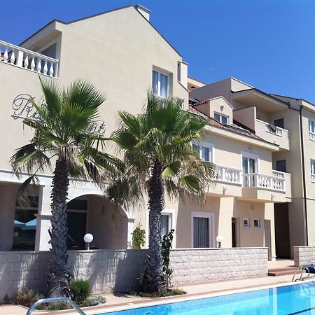 Villa Kastel بوفليانا المظهر الخارجي الصورة
